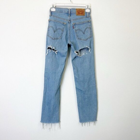 Levis Wedgie Straight Jeans Womens Size 24 Ankle Baggy Distressed - Picture 2 of 12